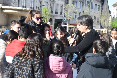Journ&eacute;e des droits de l&rsquo;enfants : les arbres de la place de la R&eacute;volution seront baptis&eacute;s