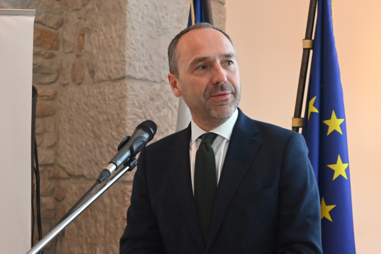 Pr&eacute;fecture du Jura : &eacute;loignement d&rsquo;un ressortissant &eacute;tranger condamn&eacute;