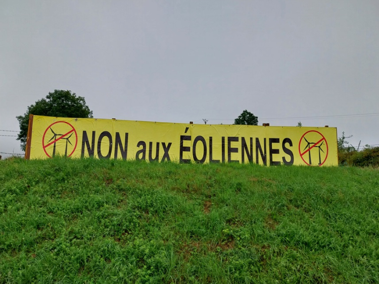 Chaffois : Les habitants s&#039;opposent majoritairement au parc éolien