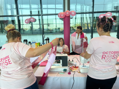 Octobre Rose : Le CHU Minjoz d&eacute;ploie un ruban &agrave; partir de 550 carr&eacute;s de tissu rose r&eacute;colt&eacute;s
