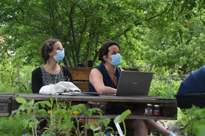 Les Va&icirc;tes : Faire entrer le d&eacute;bat dans l'espace public
